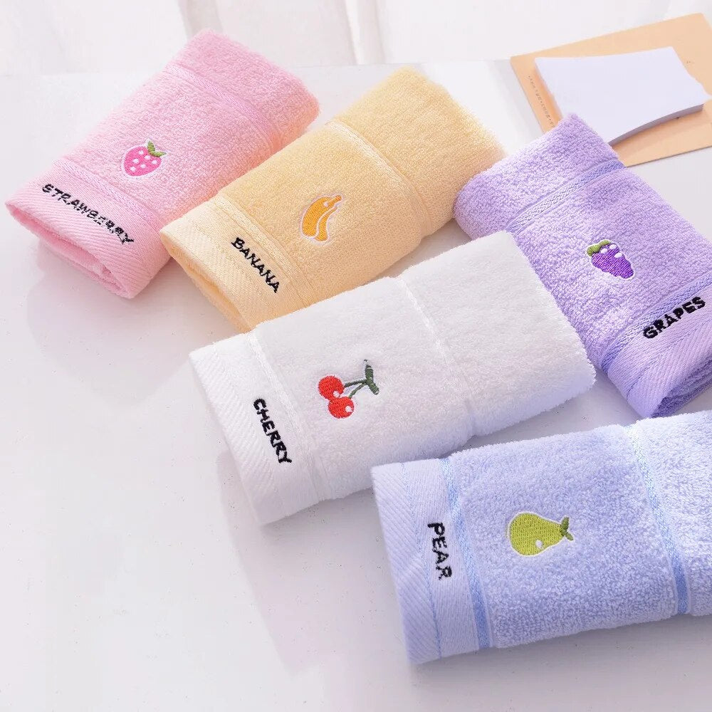 Soft & Absorbent Cartoon Kids Towel - Perfect for Infants and Toddlers