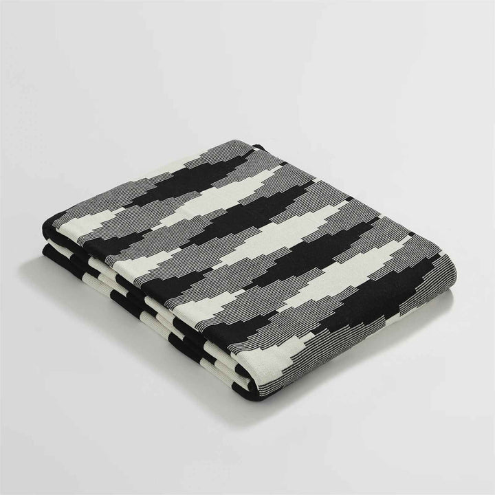 Elegant Pixel Style Plaid Cotton Throw Blanket