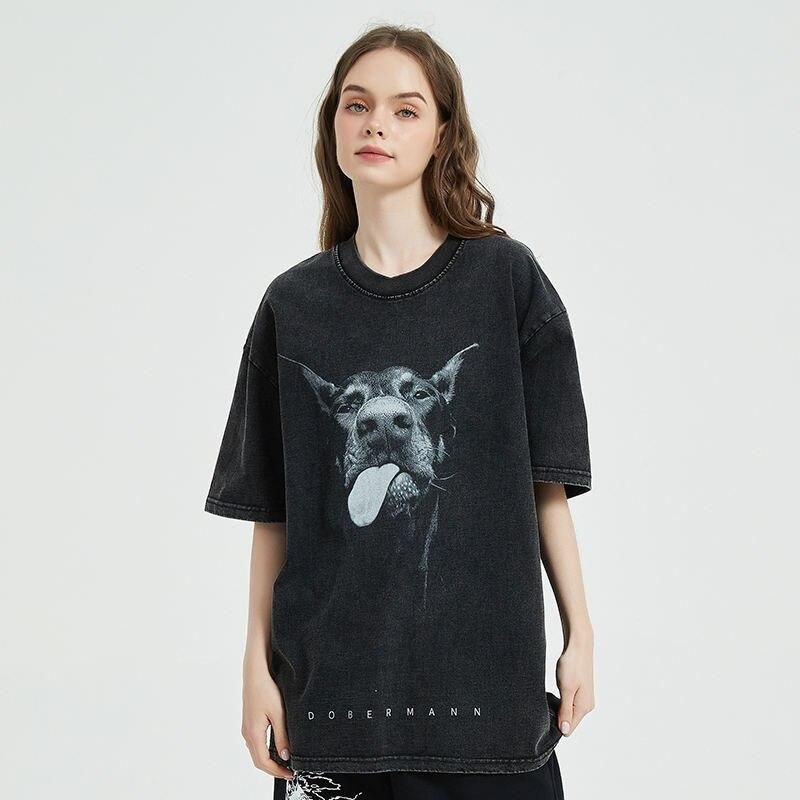 Oversized Hip Hop Streetwear T-Shirt with Vintage Doberman Dog Graphic