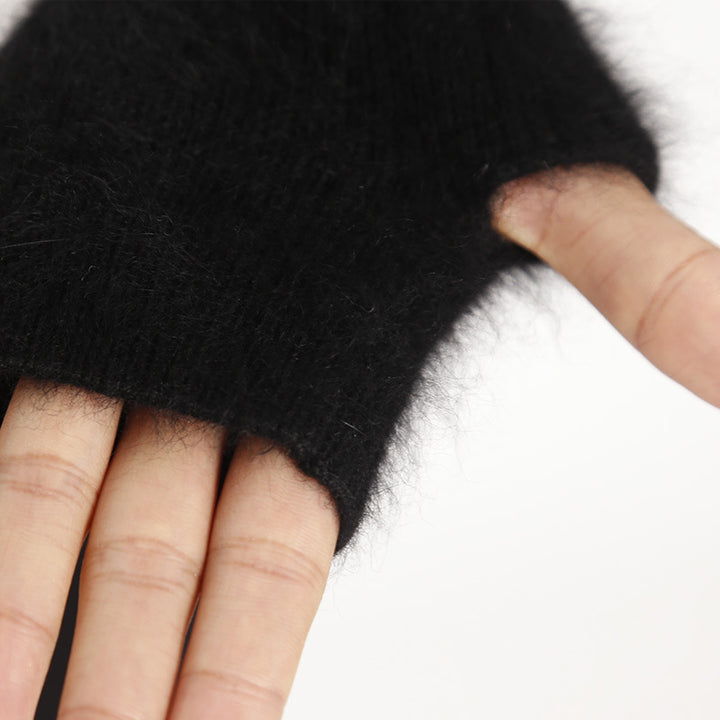 Mink Mittens Are Cute For Girls In Winter