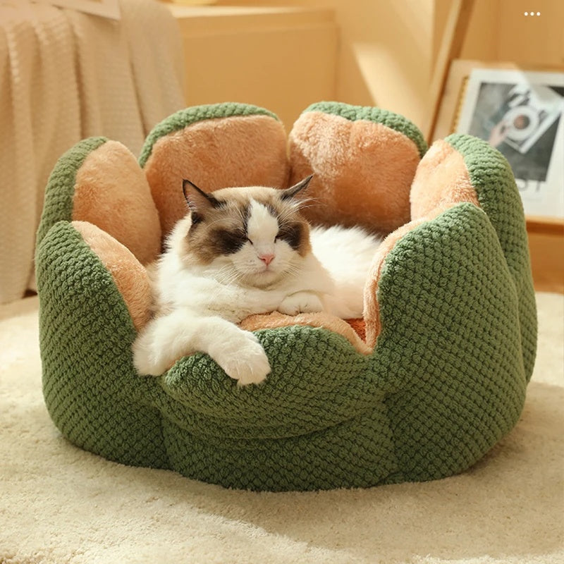 Pet Kennel Cactus Petal Shape Large Space Soft And Warm Sleeping Nest Cat And Dog Kennel Mat