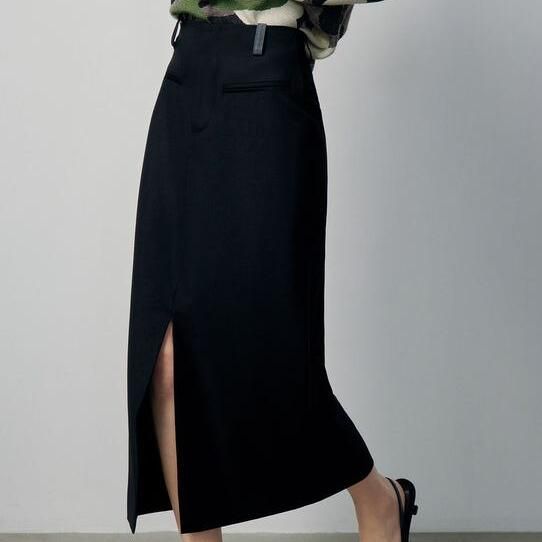 High Waist Slim Fit Black Midi Skirt with Metal Decoration