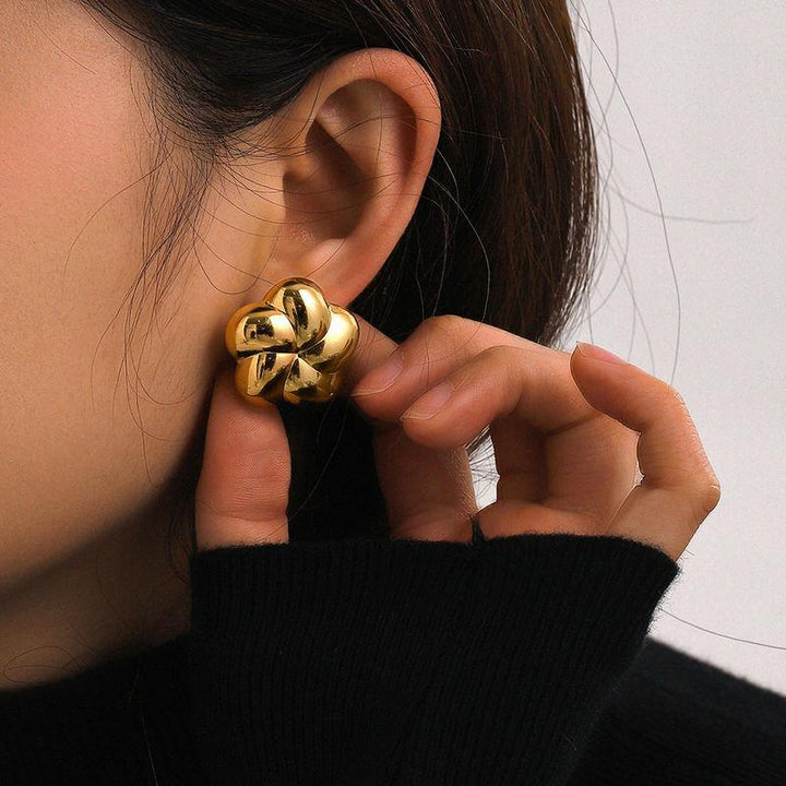 18k Gold Plated Stainless Steel Flower Shaped Stud Earrings