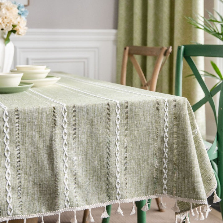 Green Hollowed Out American Style Tablecloth