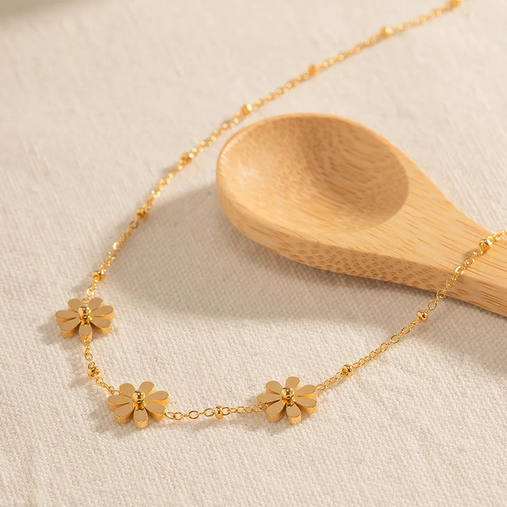 Golden Daisy Trio Necklace