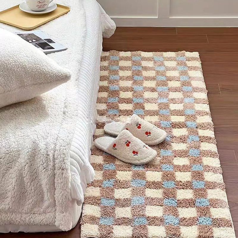 Plush Plaid Flocking Floor Mat for Bedroom and Beyond