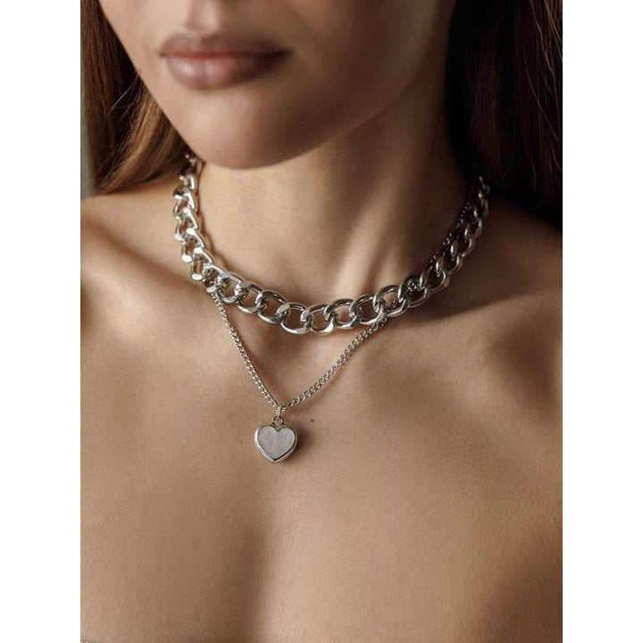 Trendy Cross Heart Pendant Necklace for Women – Elegant Sweater Accessory