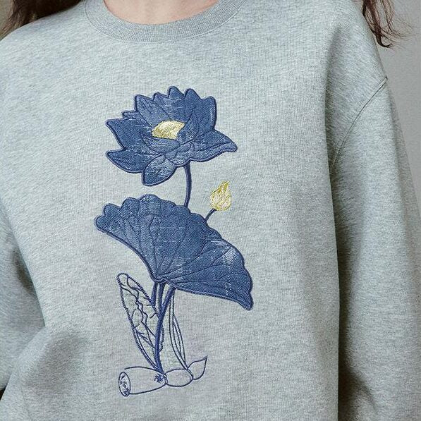 Women's Autumn Lotus Patchwork Embroidered Sweatshirt