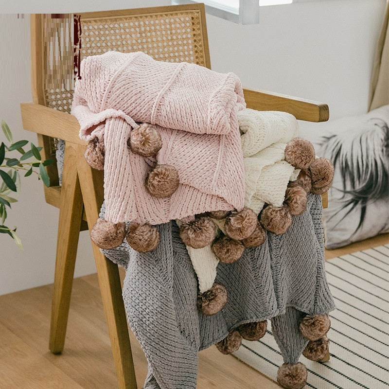 Polyester Chenille Knit Blanket — 130 × 160 cm