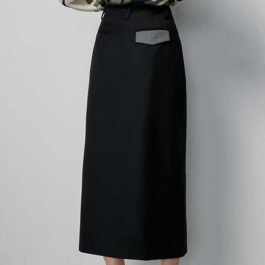 High Waist Slim Fit Black Midi Skirt with Metal Decoration