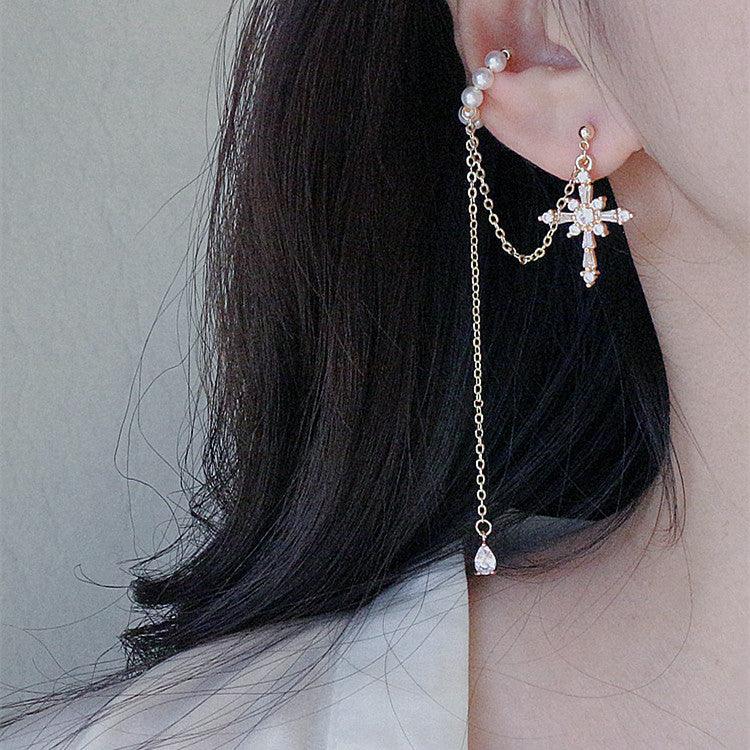 Design Cross Niche Pearl Ear Bone Clips
