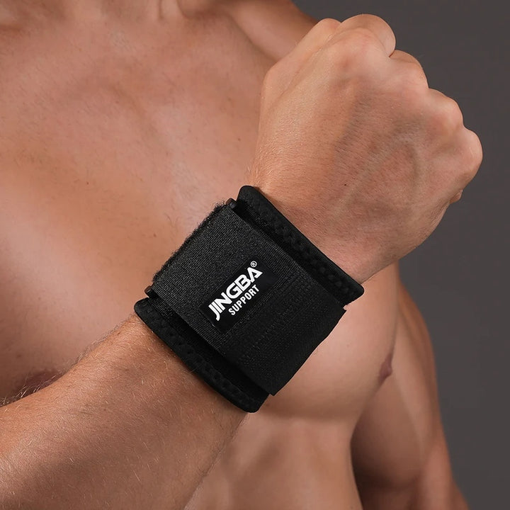 Adjustable Weightlifting Wristband