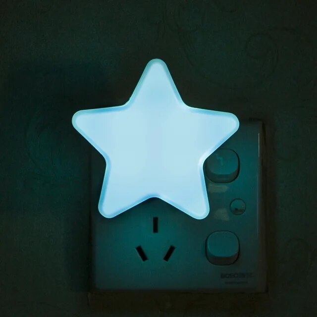 Smart Star LED Night Light with Auto Sensor - Plug & Play for Safe Home Navigation