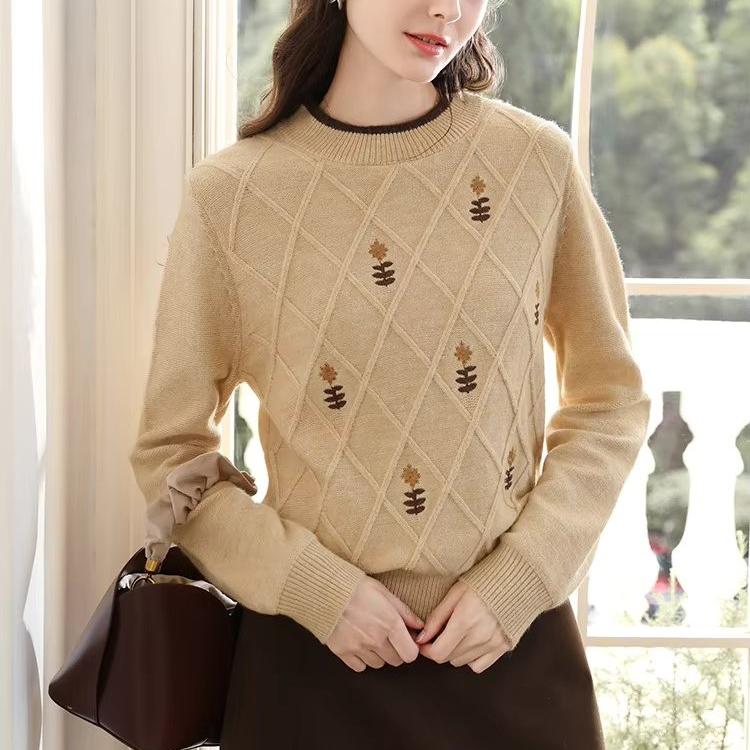 Women's Khaki Argyle-Embroidered Knit Sweater