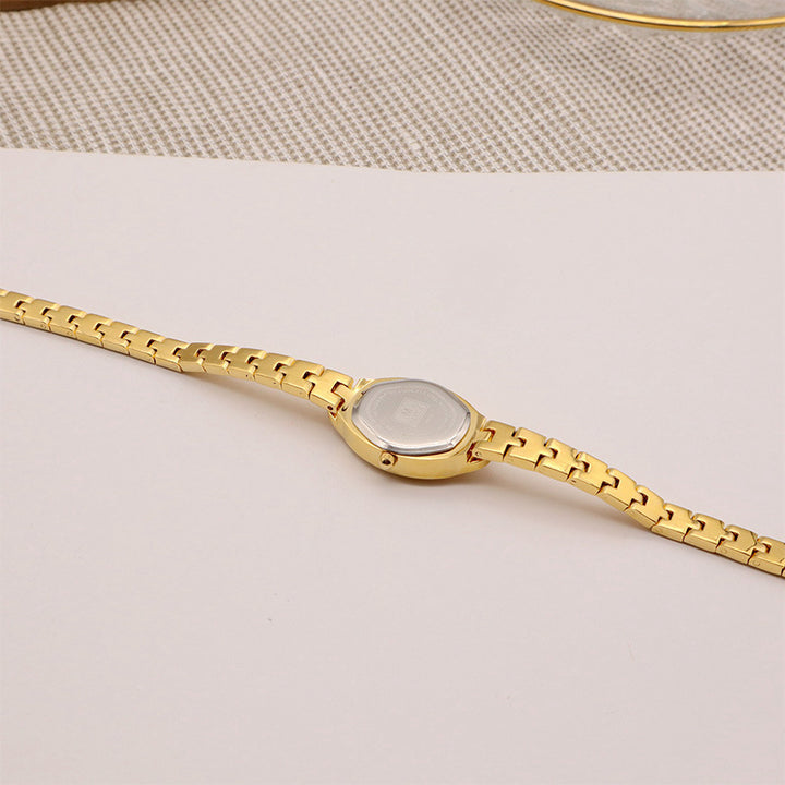 Women's Fashion Alluvial Gold Vintage Pineapple Pattern Watch