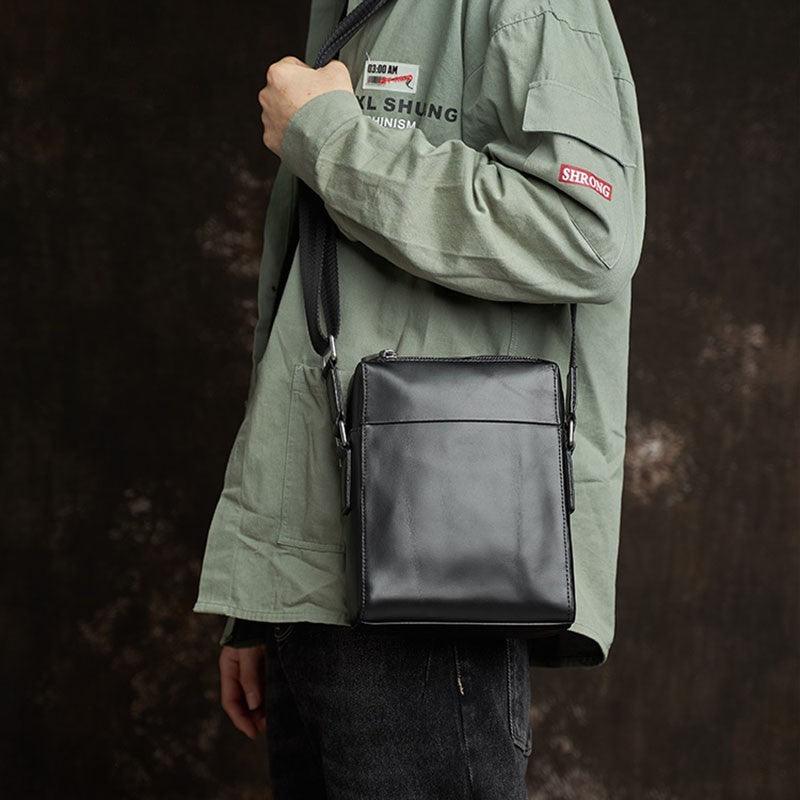 Handmade Men's Leather Shoulder Bag Simple