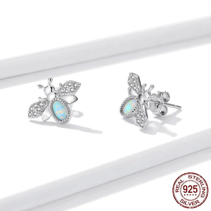 Little Bee Ear Studs European And American Trend White Gold Plated Insect Earrings - Trendha