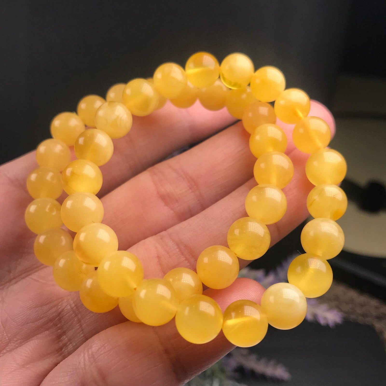 Men's And Women's Russian Chicken Oil Yellow Beeswax Jewelry - Trendha