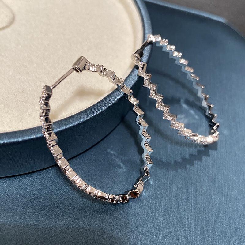 Mosan Diamond Wave Fashion Geometry Earrings - Trendha