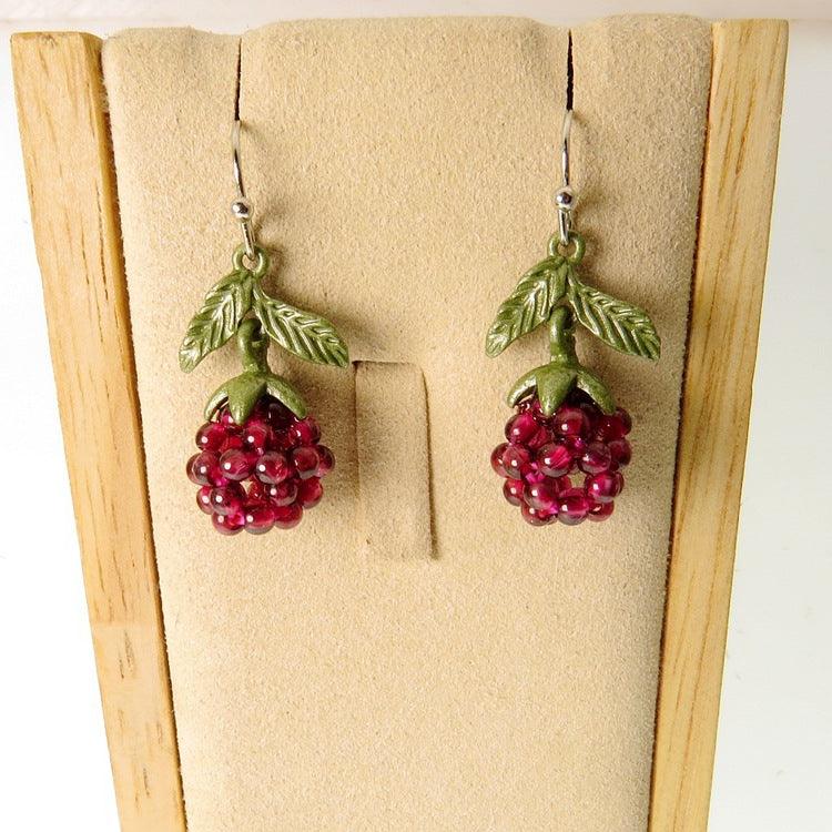 Raspberry Vintage Lacquer Earrings Garnet - Trendha