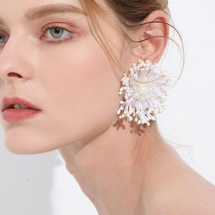 Retro Earrings Exaggerated White Flowers For Women - Trendha
