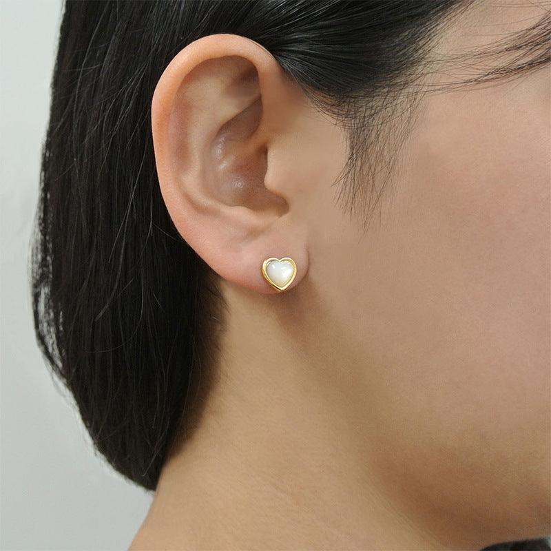 Simple Heart Shaped Pearl Earrings - Trendha
