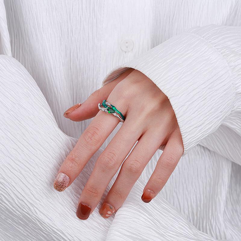 Sterling Silver Serpentine Staggered Green Line Zirconium Ring - Trendha