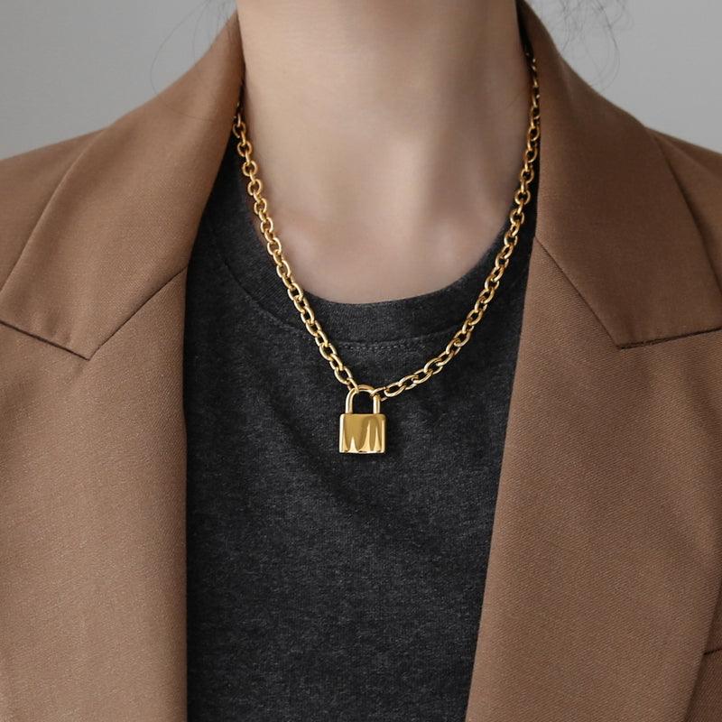 Thick Chain Lock Head Fashion Necklace - Trendha