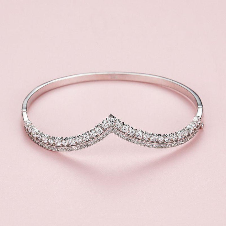 Women's Fashion Silver V-Shaped Crown Bracelet - Trendha
