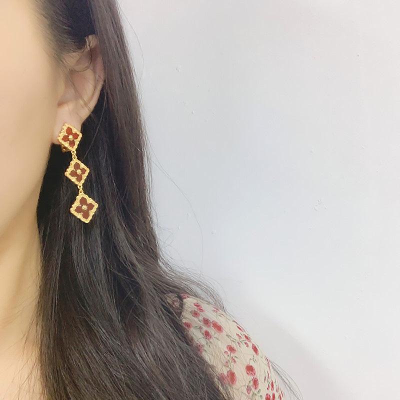 Women's Fashionable Airy Floral Four Leaf Clover Earrings - Trendha