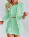 Color: Light Green