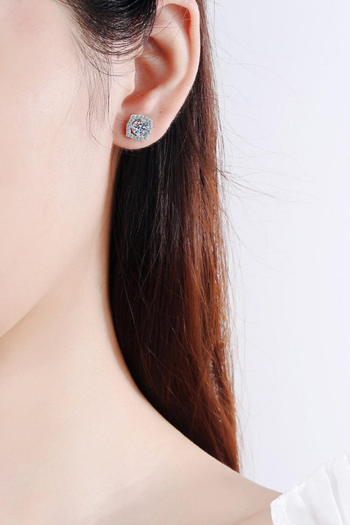 1 Carat Moissanite Geometric Stud Earrings - Trendha