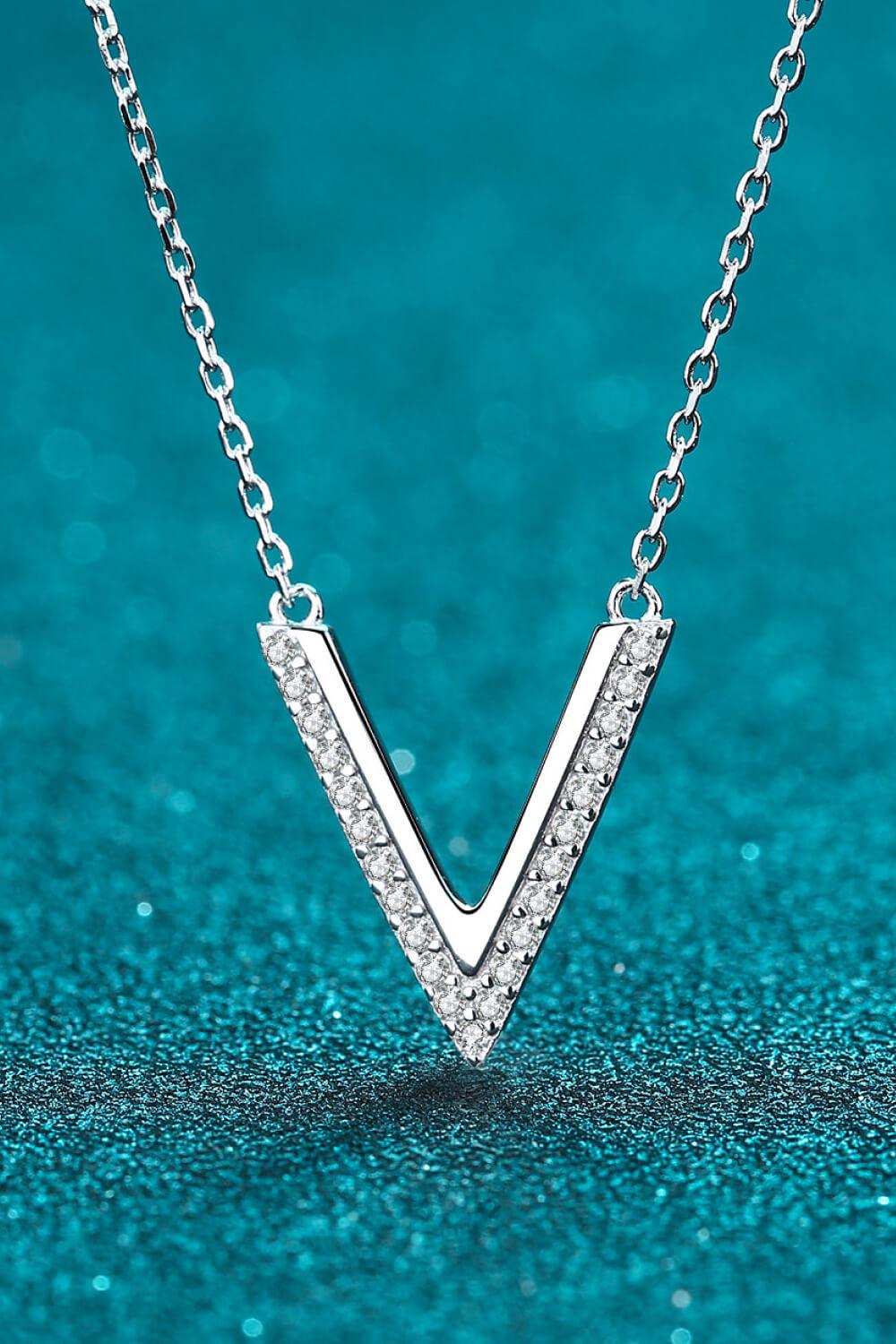 Sterling Silver V Letter Pendant Necklace - Trendha
