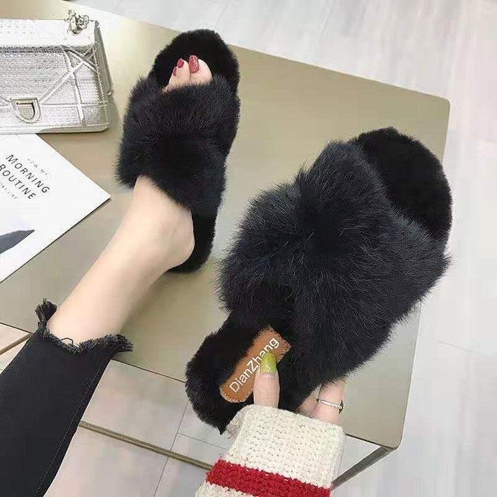 Cross hairy slippers - Trendha