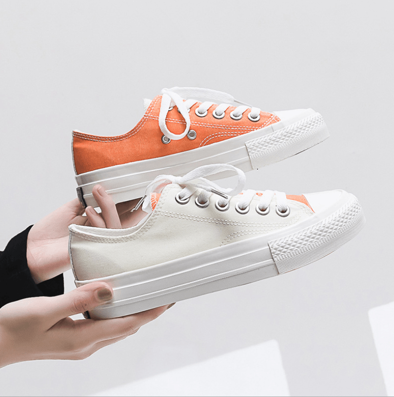 Color-changing canvas shoes