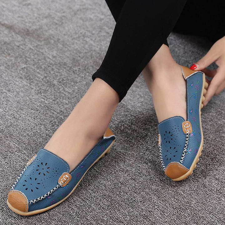 Peas shoes hollow breathable flat casual shoes large size mother shoes - Trendha