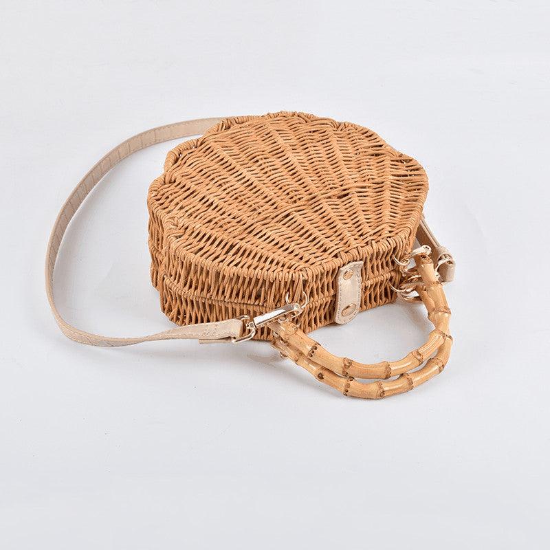 Imitation Shell Decoration Rattan Three-dimensional Conch Shape Straw Bag - Trendha
