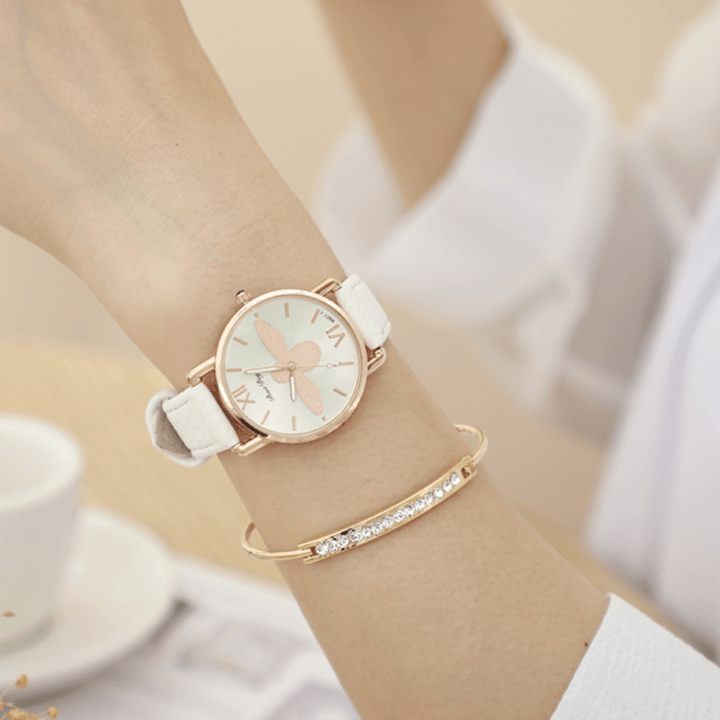 A0554 Fashion Cute Women Watches Rose Gold Case Leather Band Roman Numerals Bee Quartz Watches - Trendha