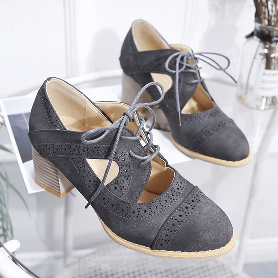 Brogue Carved Chunky Heel Shoes - Trendha