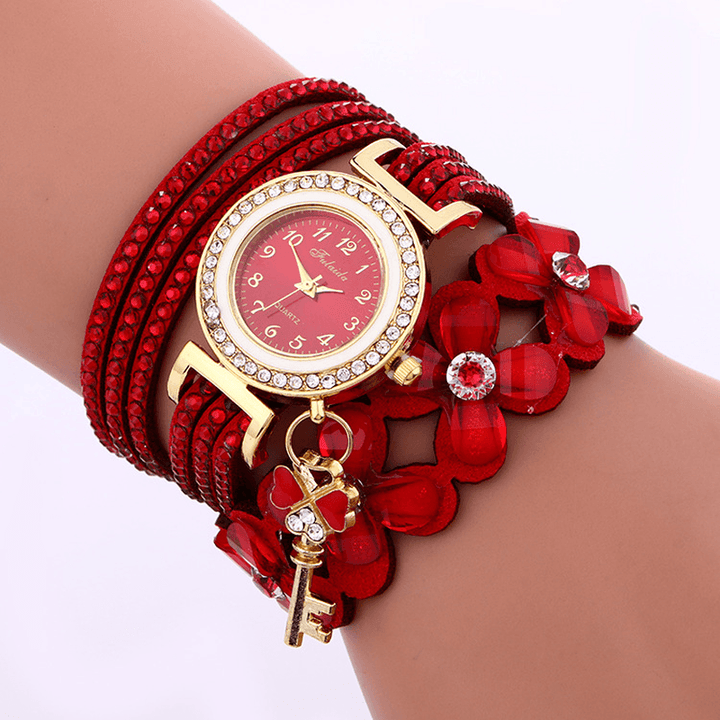 Fashion Crystal Circle Bracelet Women Watch Simple Dial Flowear Patterns Quartz Watch - Trendha