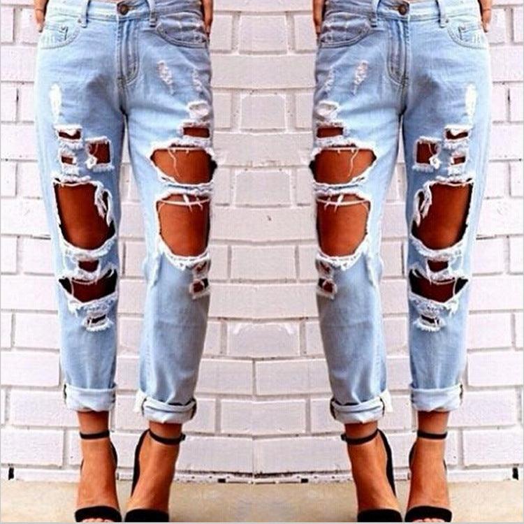 Loose Fit Distressed Boyfriend Jeans