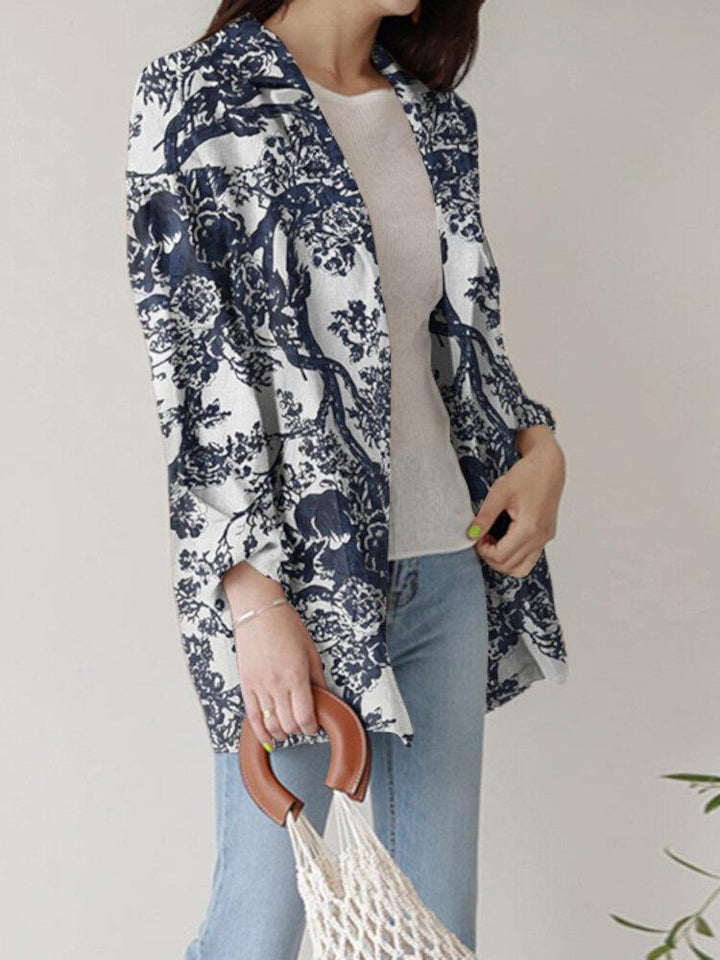 Women Loose Lapel Full Sleeve Floral Casual Side Pockets Coat - Trendha