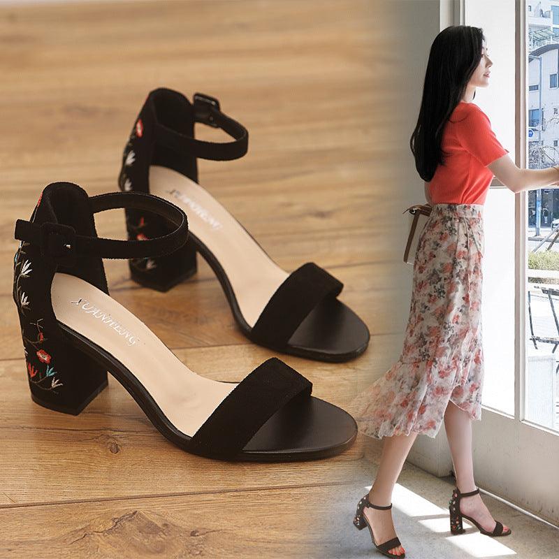 Suede buckle embroidered sandals - Trendha