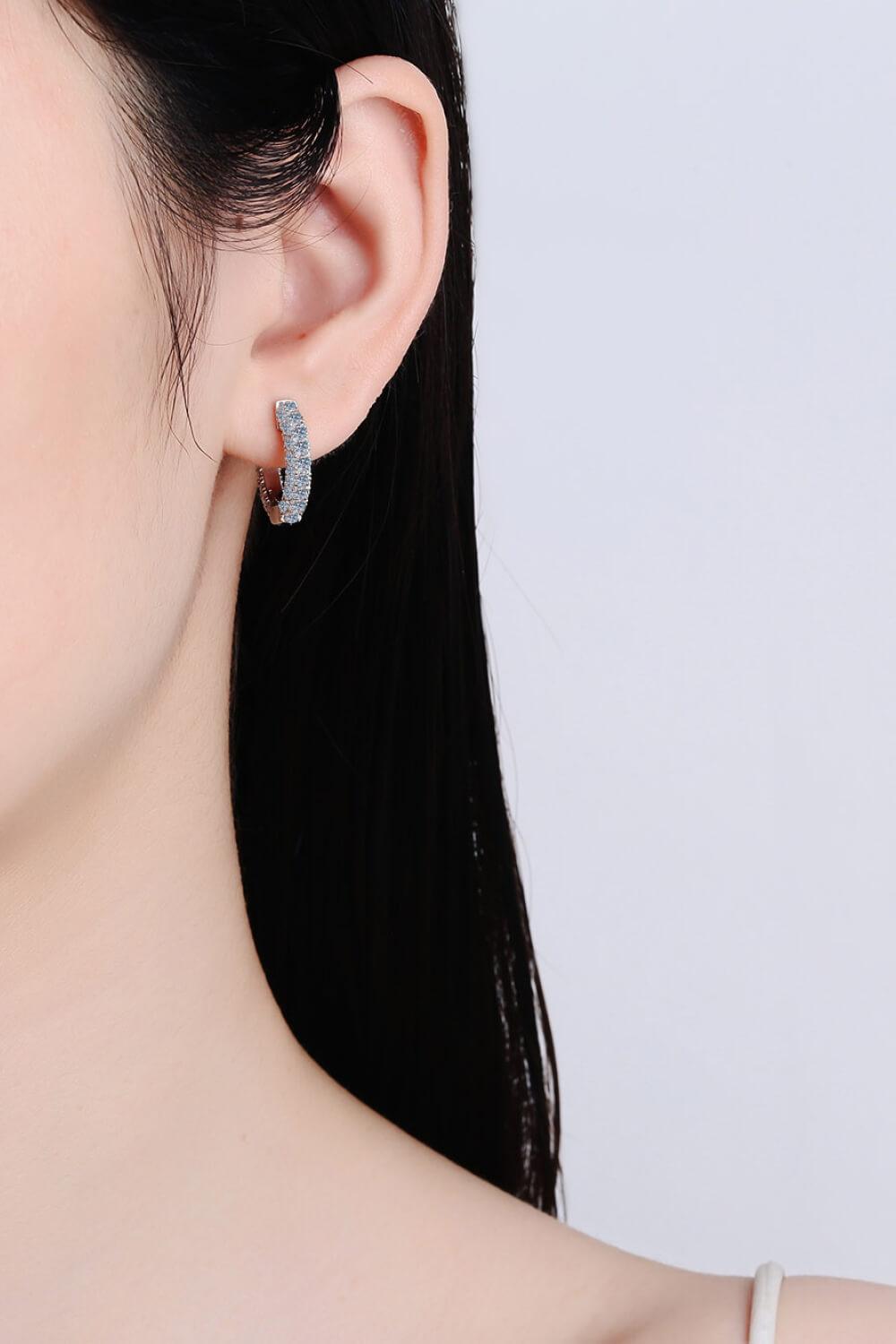 925 Sterling Silver Moissanite Huggie Earrings - Trendha