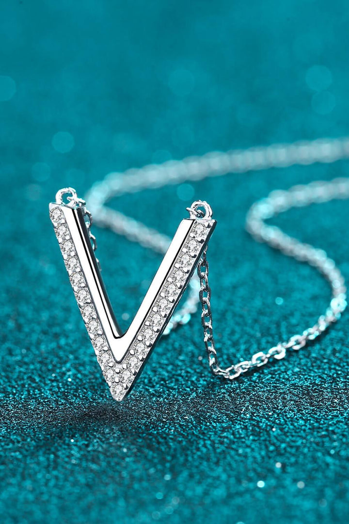 Sterling Silver V Letter Pendant Necklace - Trendha