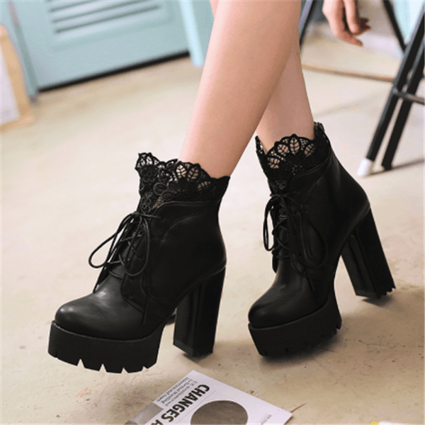 Lace Willow Martin Boots - Trendha
