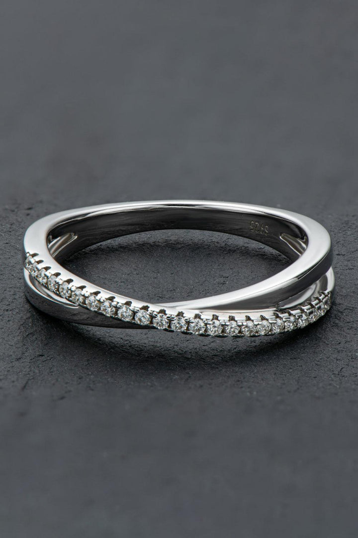 925 Sterling Silver Crisscross Moissanite Ring - Trendha