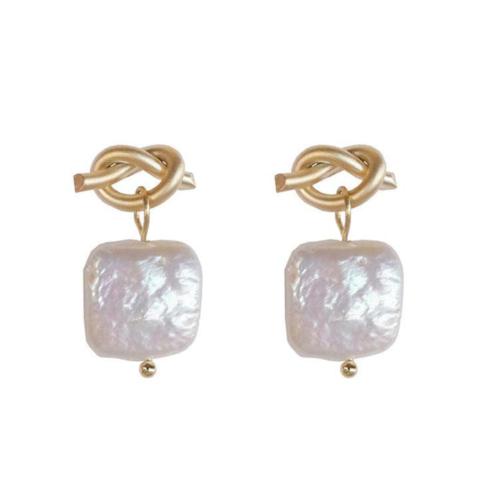 Natural pearl earrings - Trendha