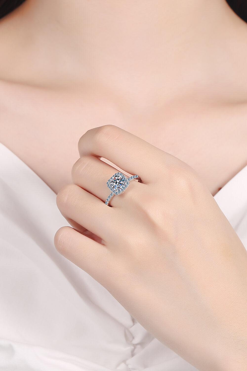 Square Moissanite Ring - Trendha