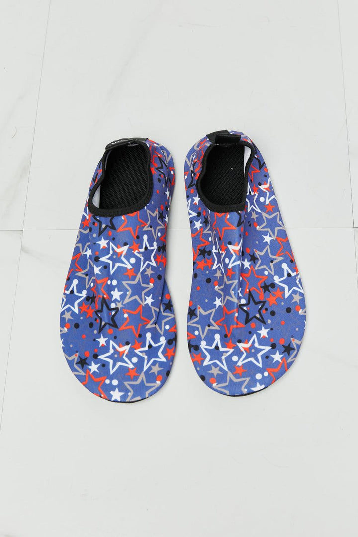 MMshoes On The Shore Water Shoes in Navy - Trendha